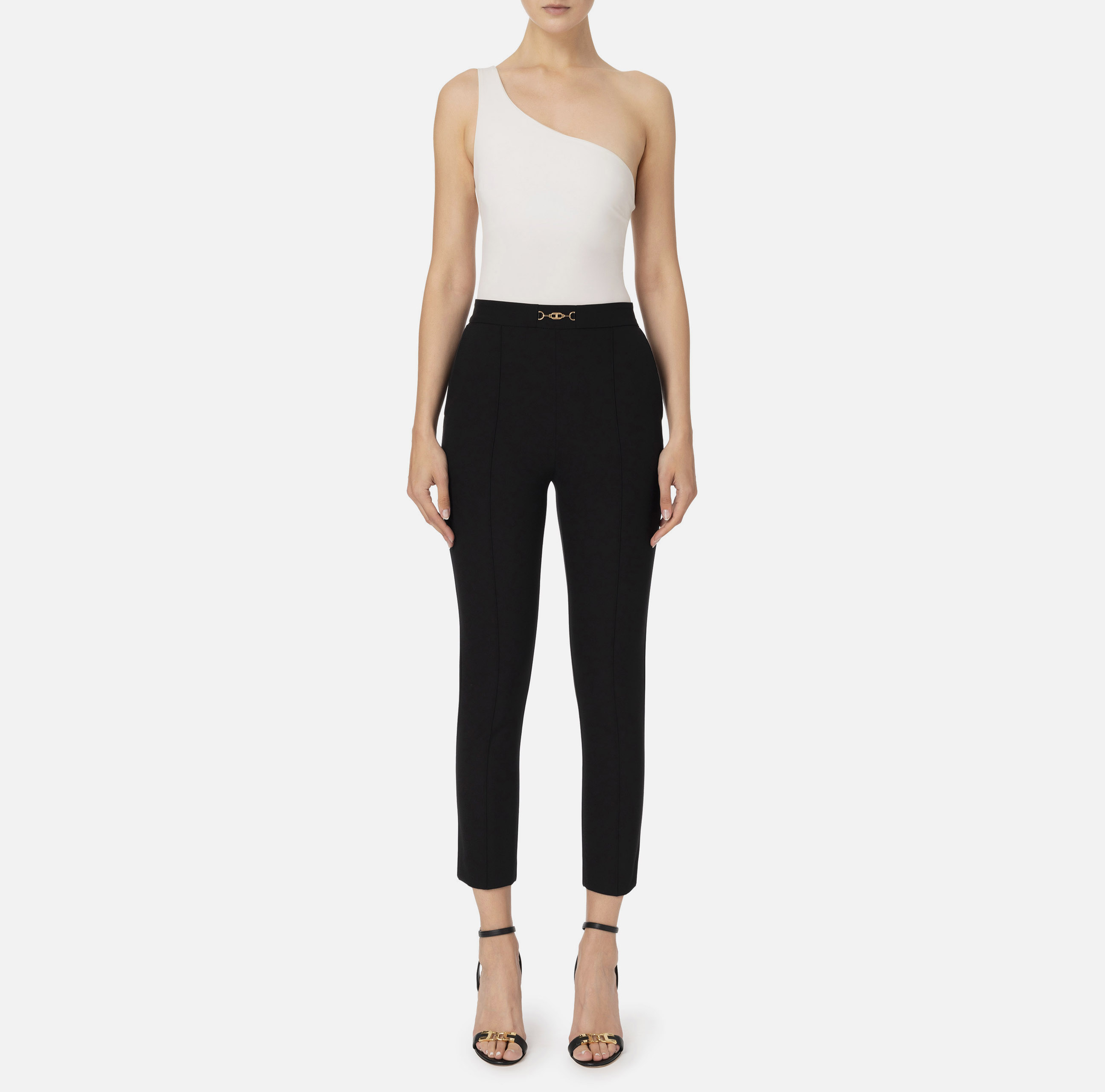 訳あり 新品 エリザベッタフランキ パンツ 40 EPT1099 S Mサイズ 85%OFF 訳あり 新品 エリザベッタフランキ ELISABETTA FRANCHI パンツ