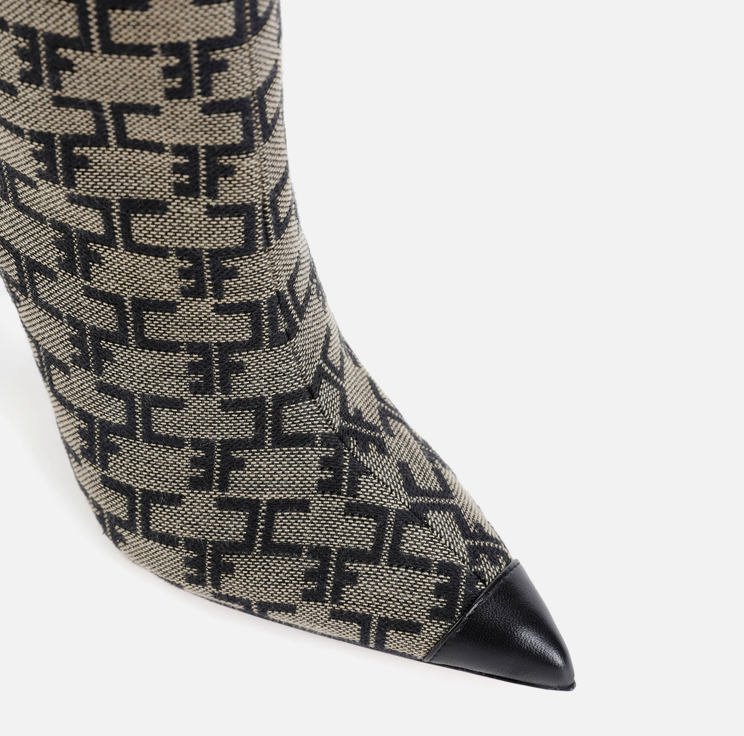 ロングブーツ ELISABETTA FRANCHI FW25 Logo strap boots (SA57B56E2 110) Elisabetta franchi Logo strap boots available on julian