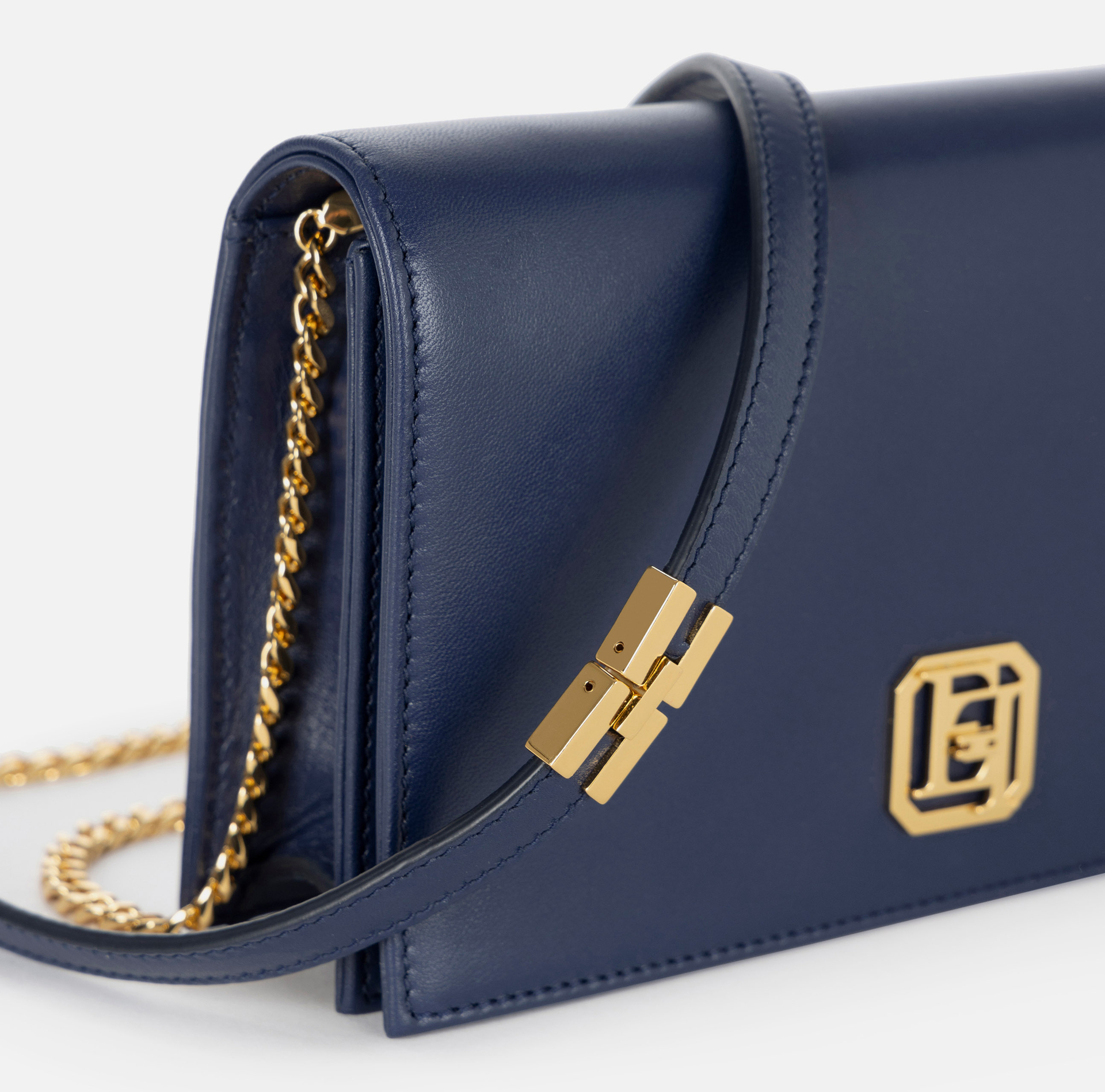 Nappa leather shoulder bag with logo plaque | Elisabetta Franchi® Outlet