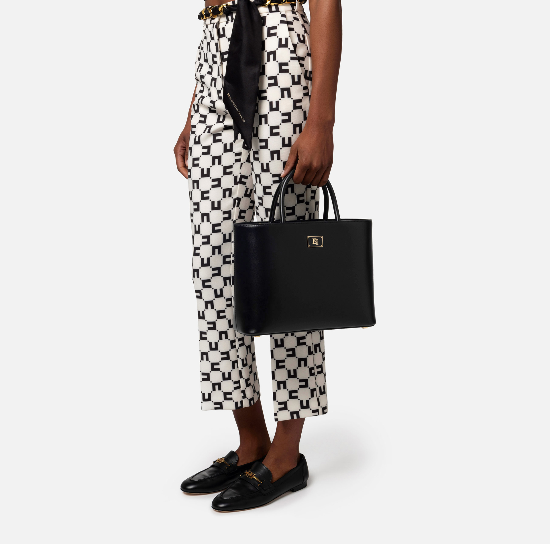 Medium shopper bag with enamelled plaque - Elisabetta Franchi® Outlet
