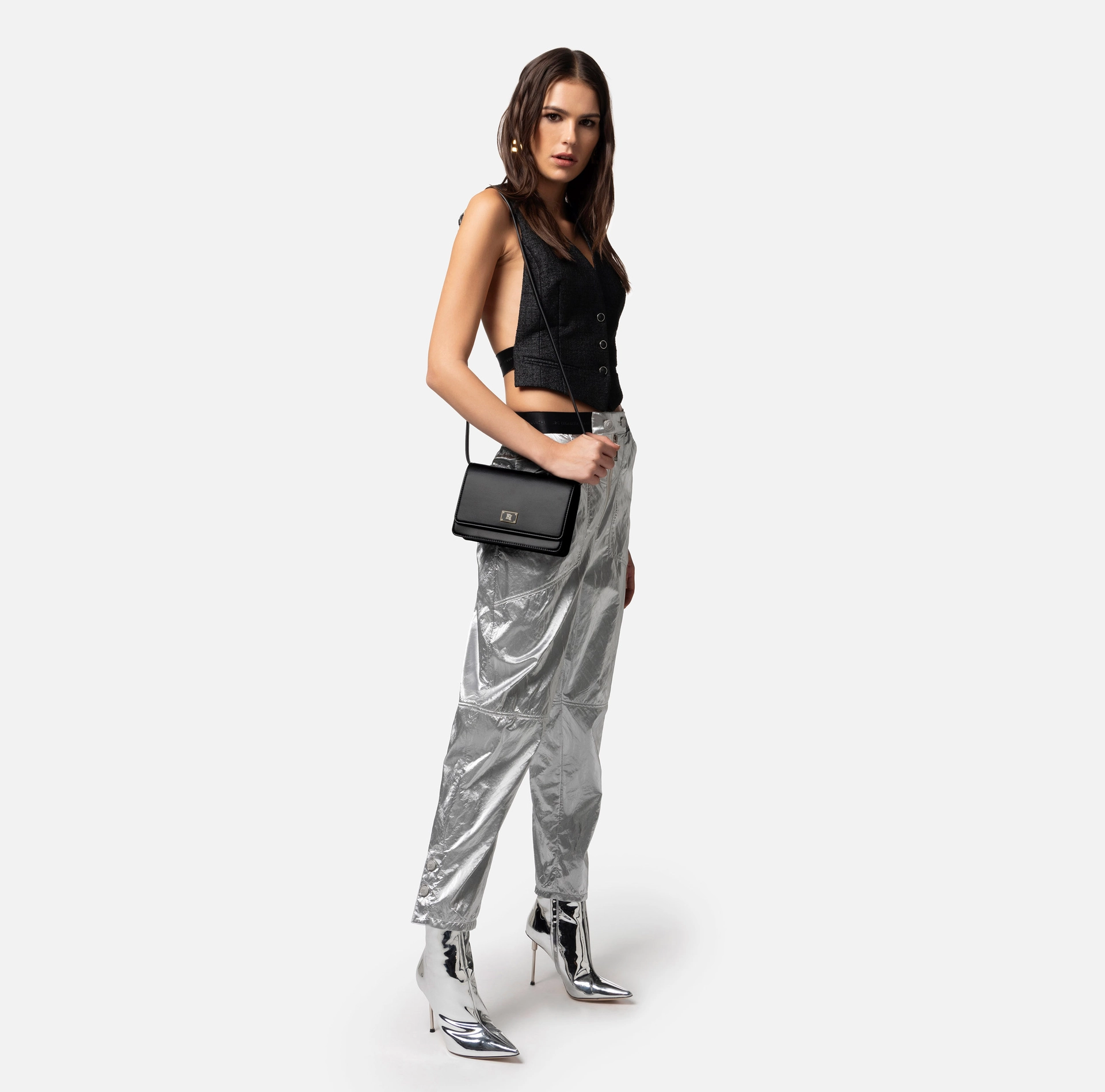 Borsa a tracolla con placca smaltata - Elisabetta Franchi® Outlet