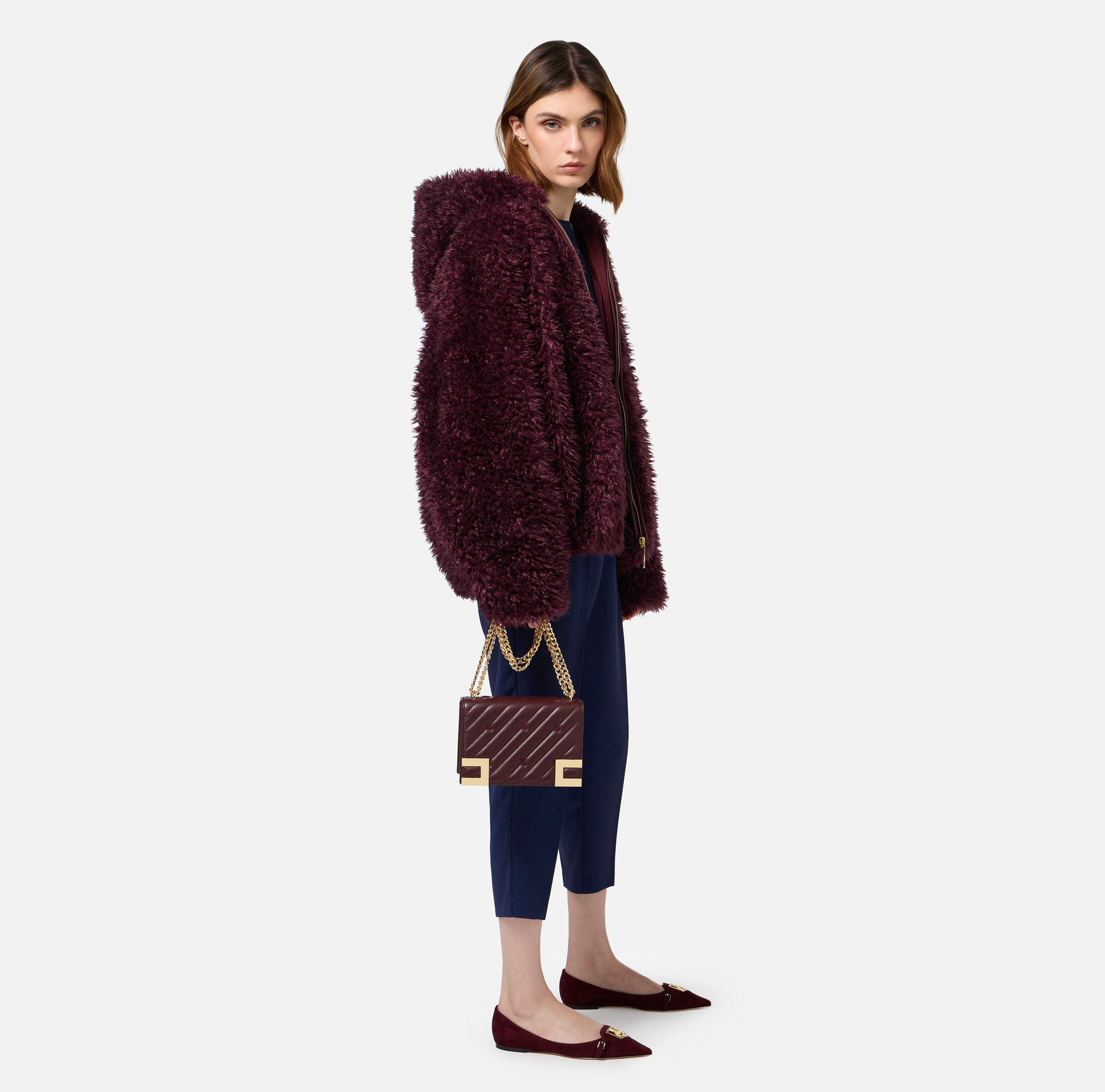 Medium quilted bag with shoulder strap | Elisabetta Franchi® Outlet