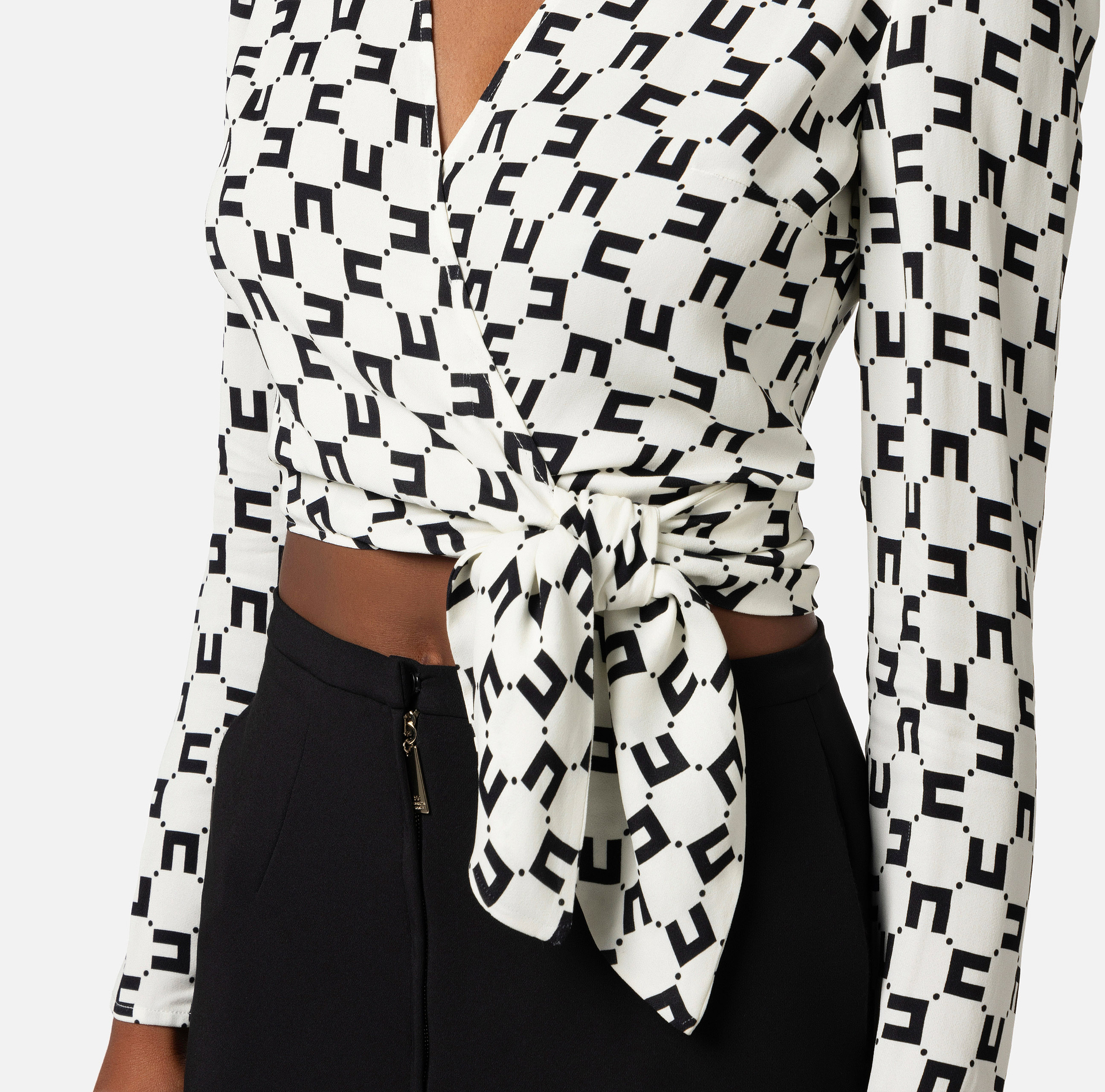 Cropped blouse in viscose georgette fabric with logo print and knot - Elisabetta Franchi® Outlet