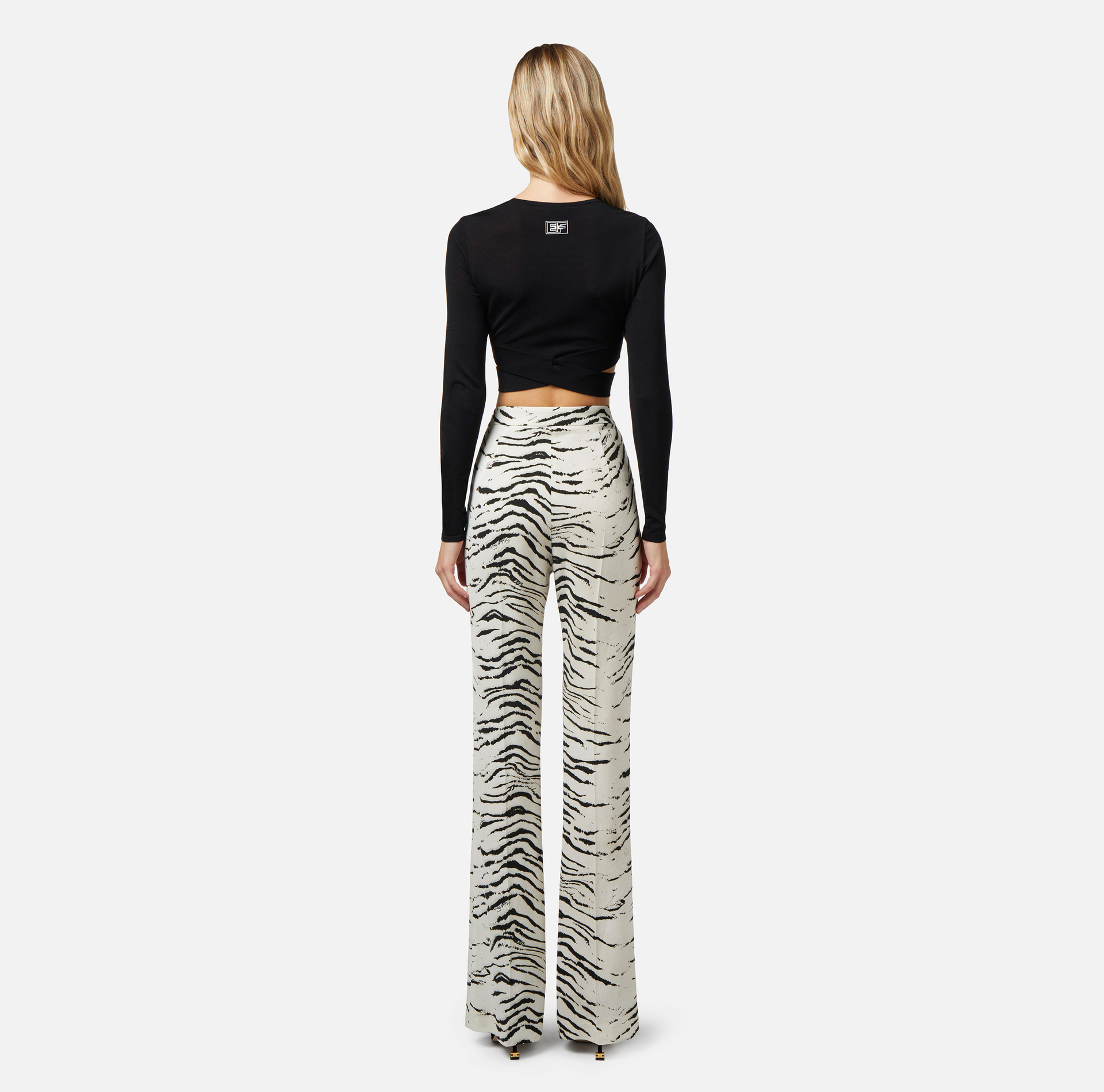 Cropped top in rayon with cut-out - Elisabetta Franchi® Outlet