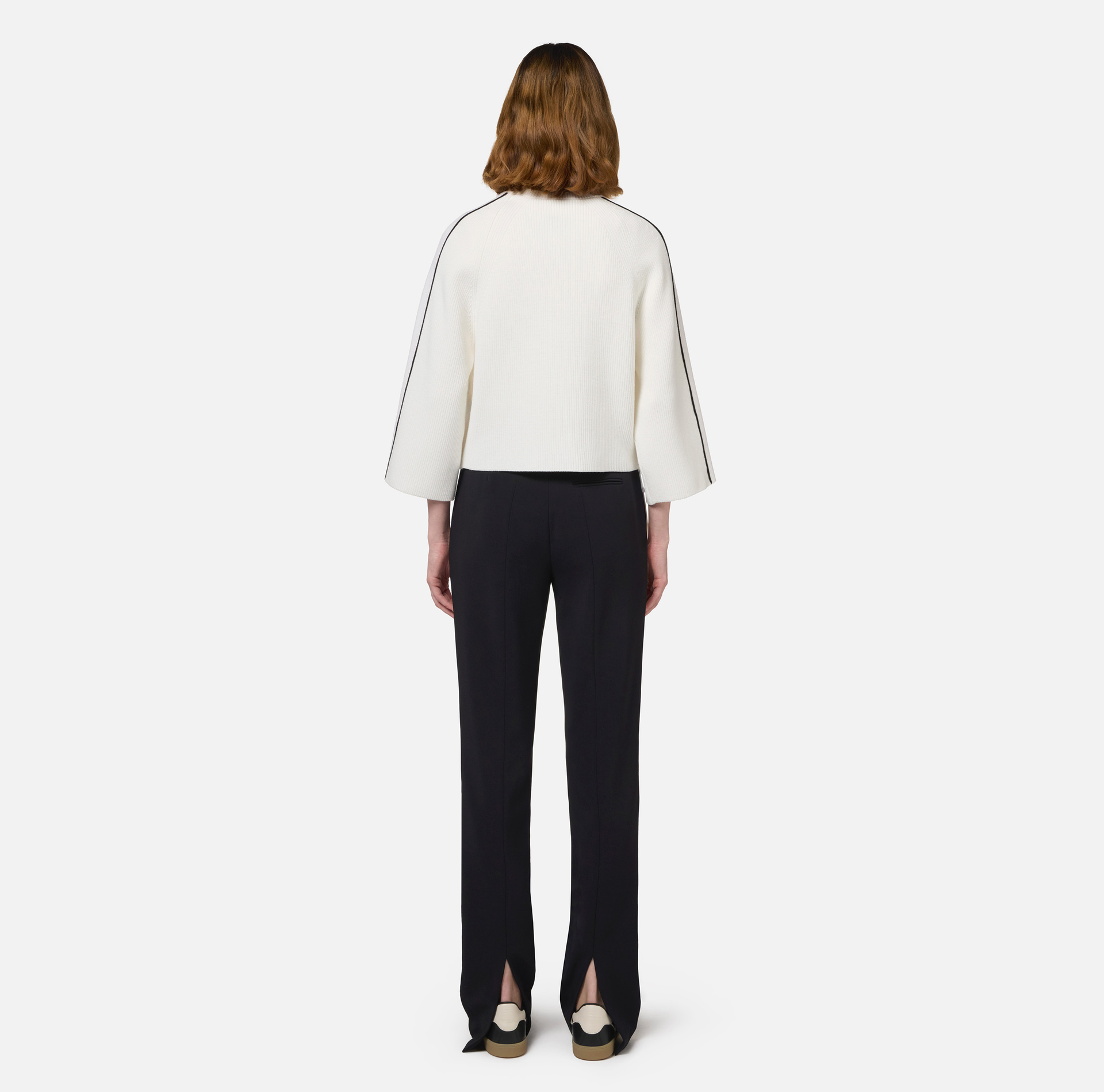 Viscose cropped top with logo patch - Elisabetta Franchi® Outlet