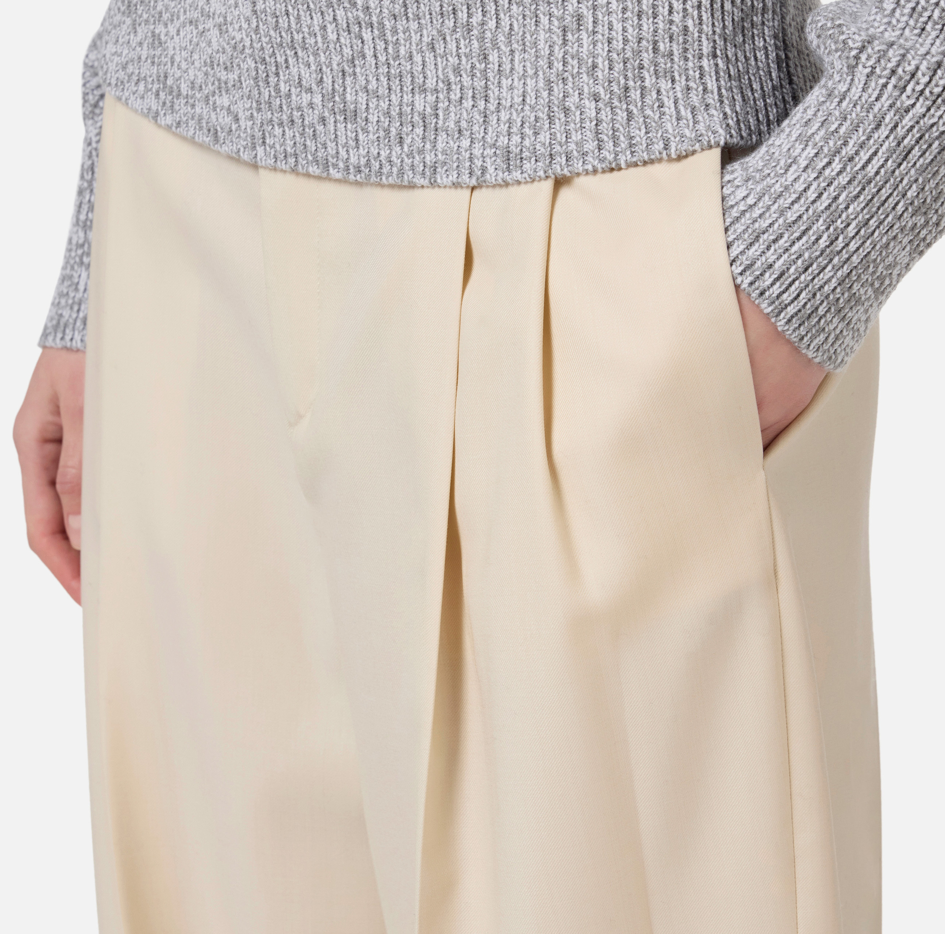 Turned-up trousers in cool wool with darts | Elisabetta Franchi® Outlet