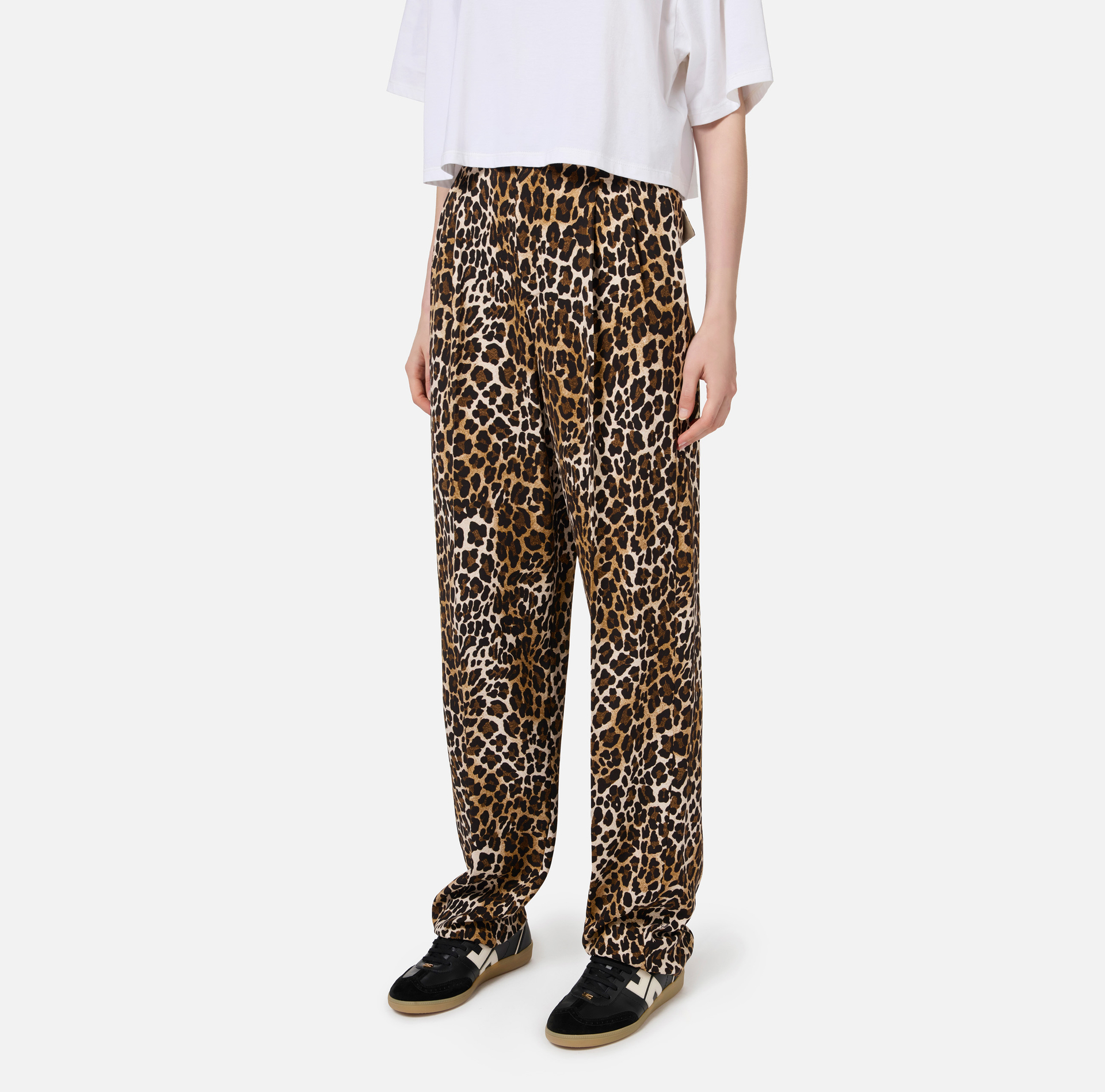 Straight trousers in animalier crêpe fabric with double darts - Elisabetta Franchi® Outlet