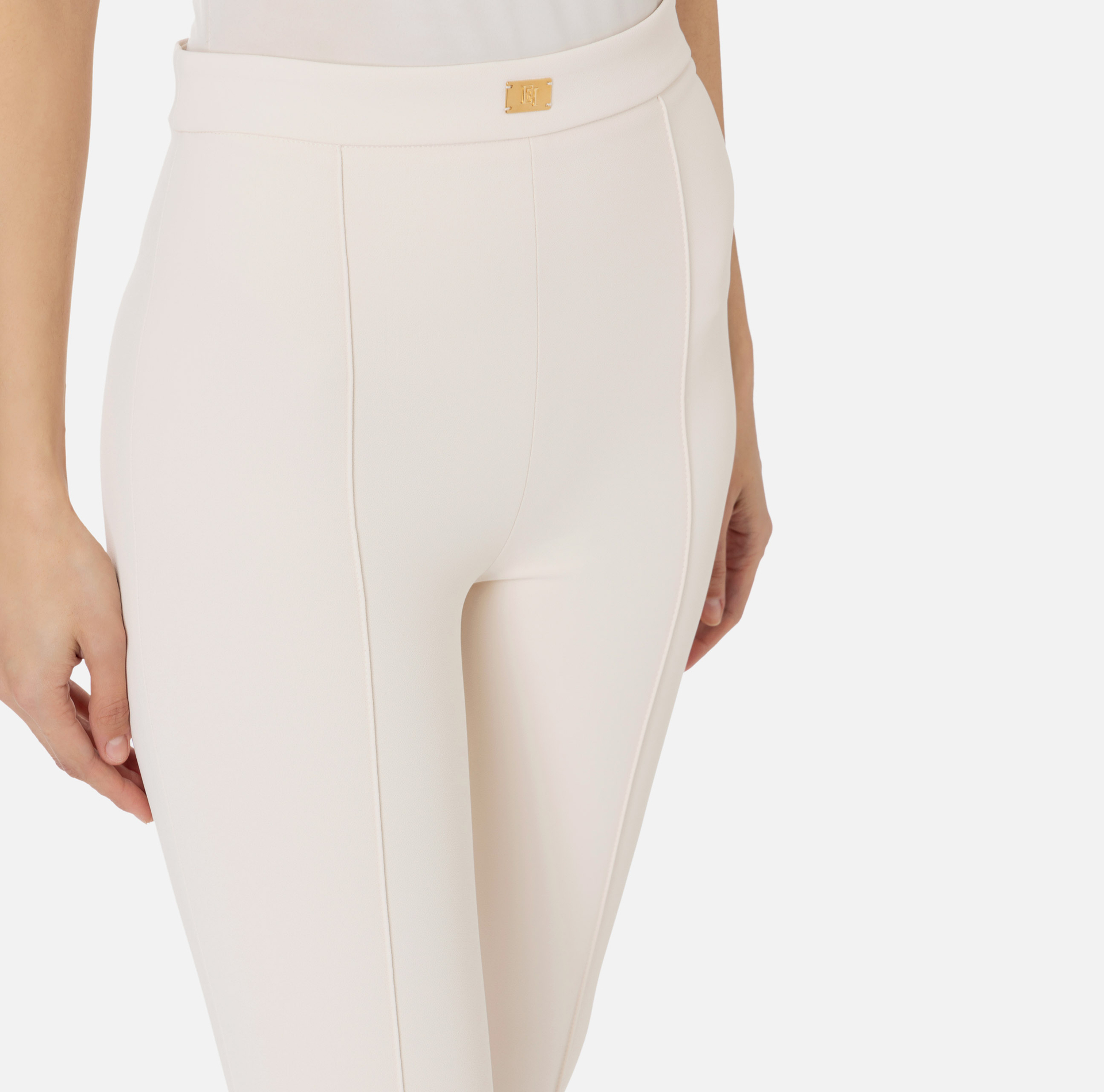 Palazzo trousers in crêpe fabric with metal plate - Elisabetta Franchi® Outlet