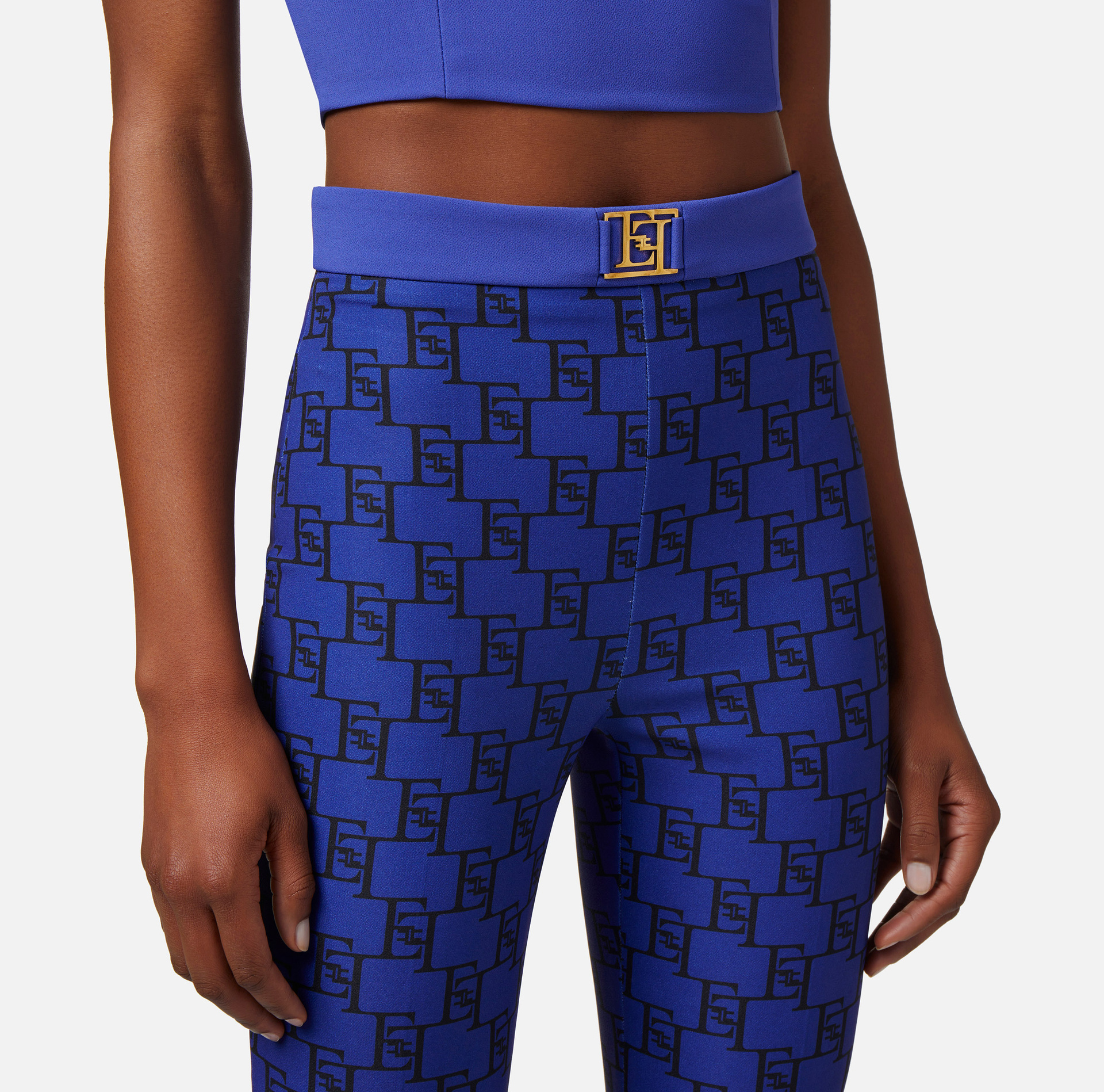 Pantalón recto de crepé elástico con estampado de logotipo - Elisabetta Franchi® Outlet
