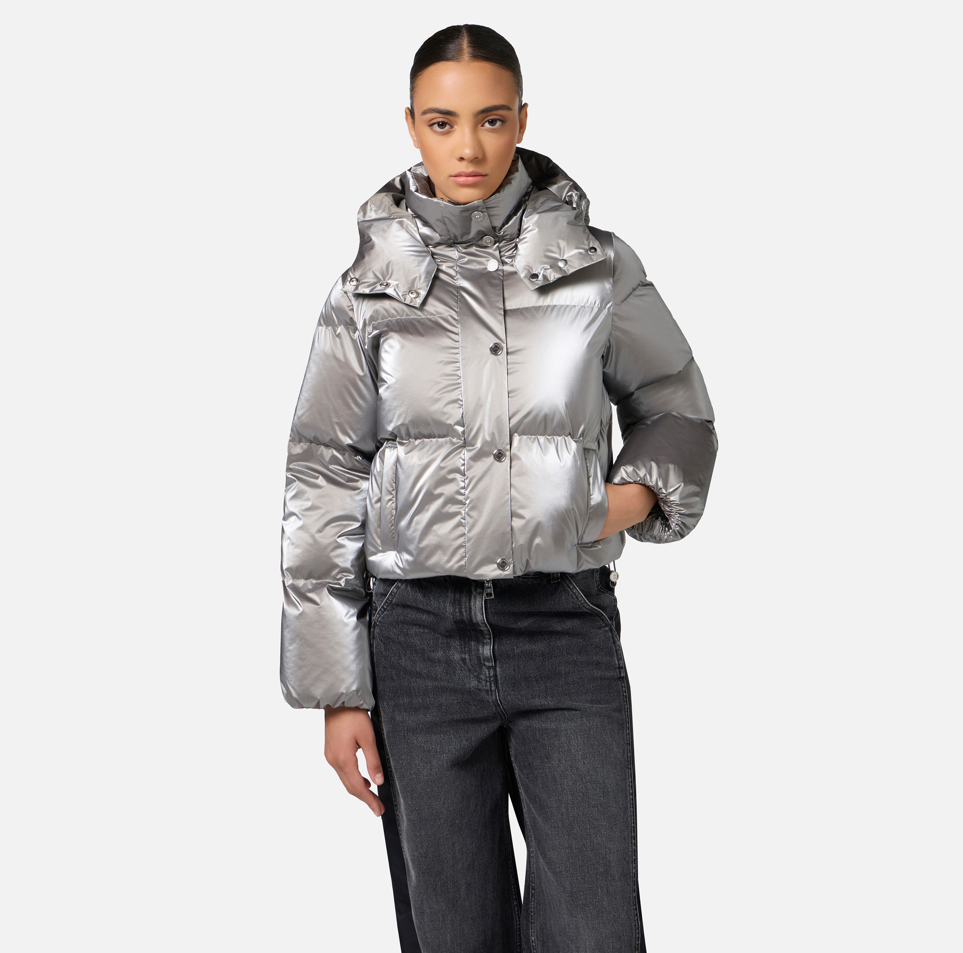 Cropped-Steppjacke aus Nylon in Metallic-Optik - Elisabetta Franchi® Outlet