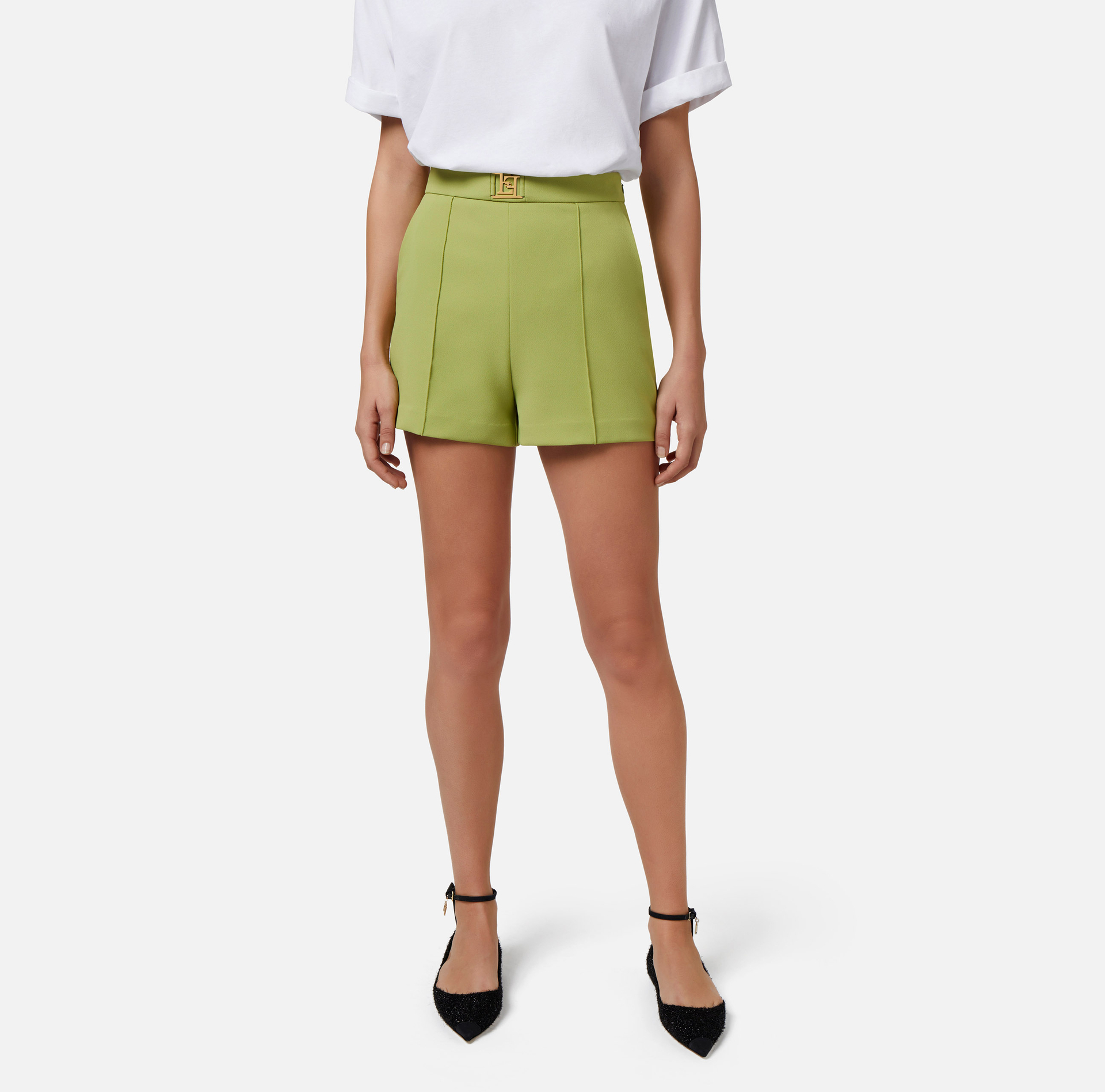 Shorts in crêpe fabric with logo plaque - Elisabetta Franchi® Outlet