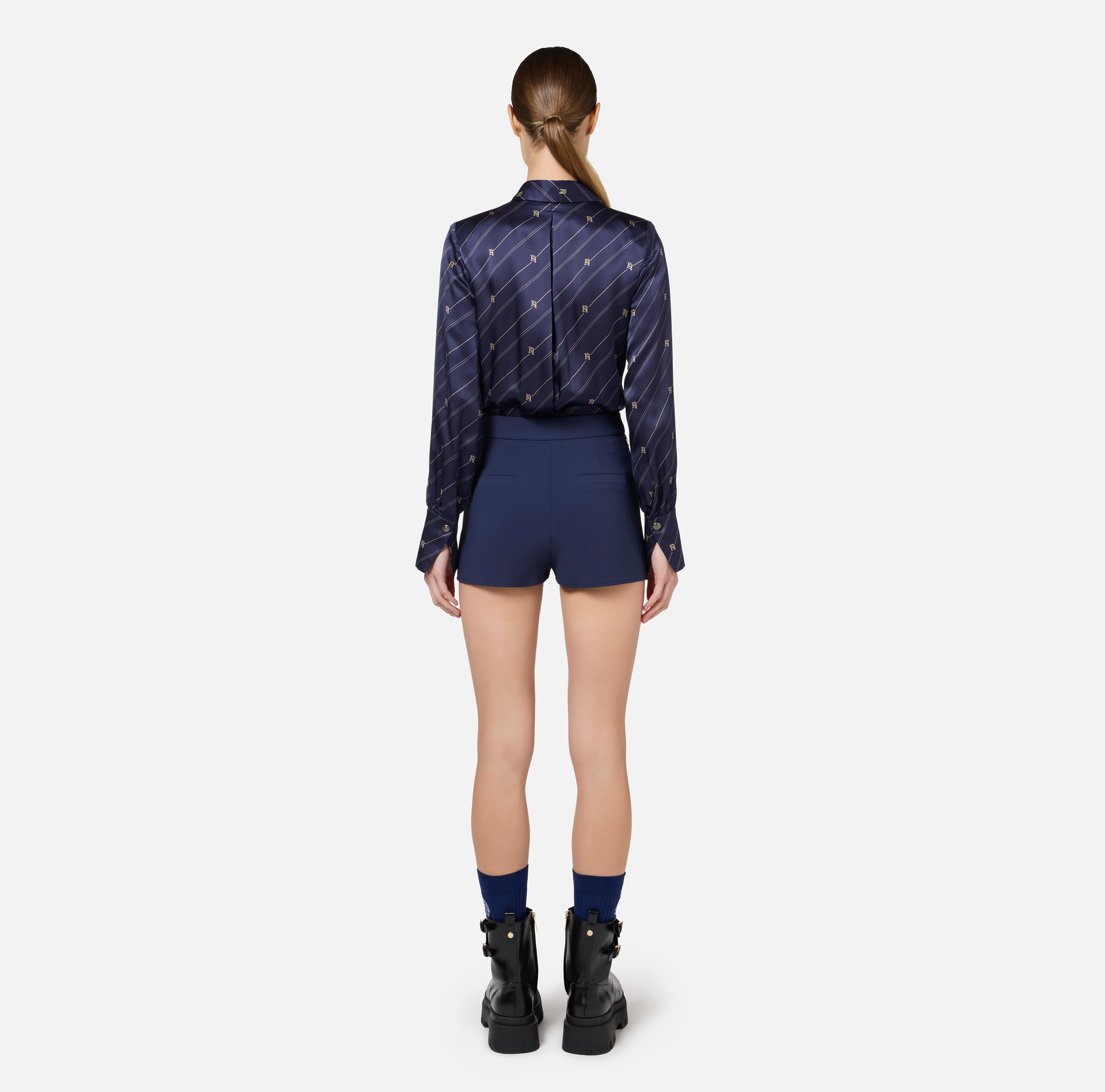 Stretch crêpe shorts with belt - Elisabetta Franchi® Outlet